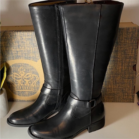 Born Black Heeled Leather Boots - Picture 2 of 2